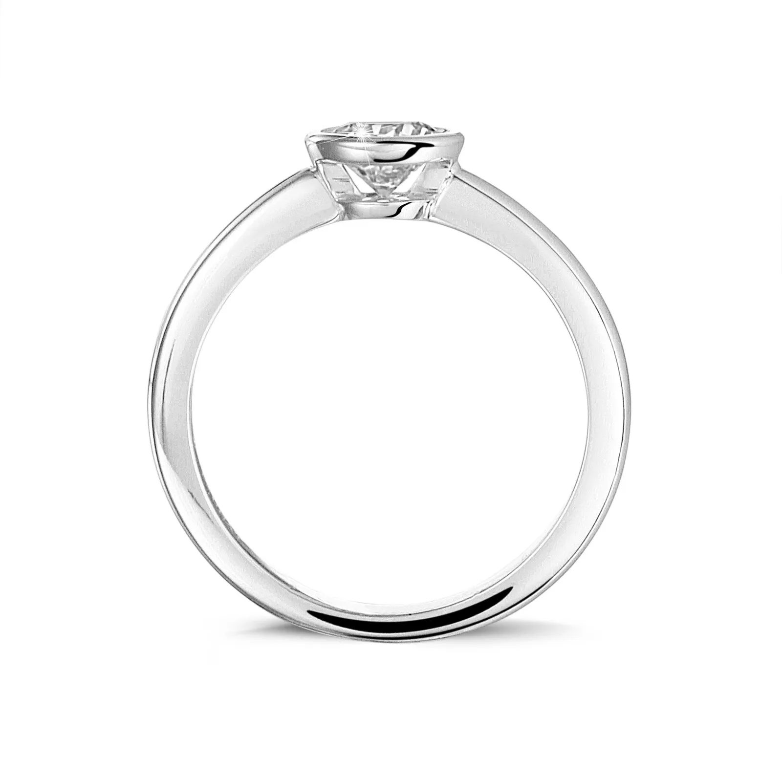 0.90 quilates anillo solitario en oro blanco con un diamante redondo 