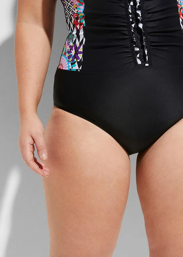 BAñADOR CON LIGERO EFECTO REDUCTOR NEGROBLANCO CON ESTAMPADO GRáFICO