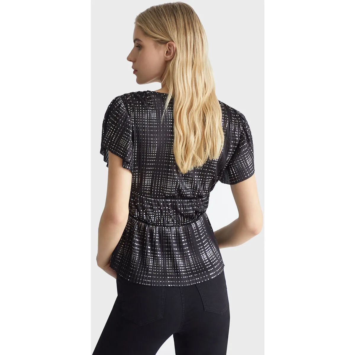 Blusa laminada con strass