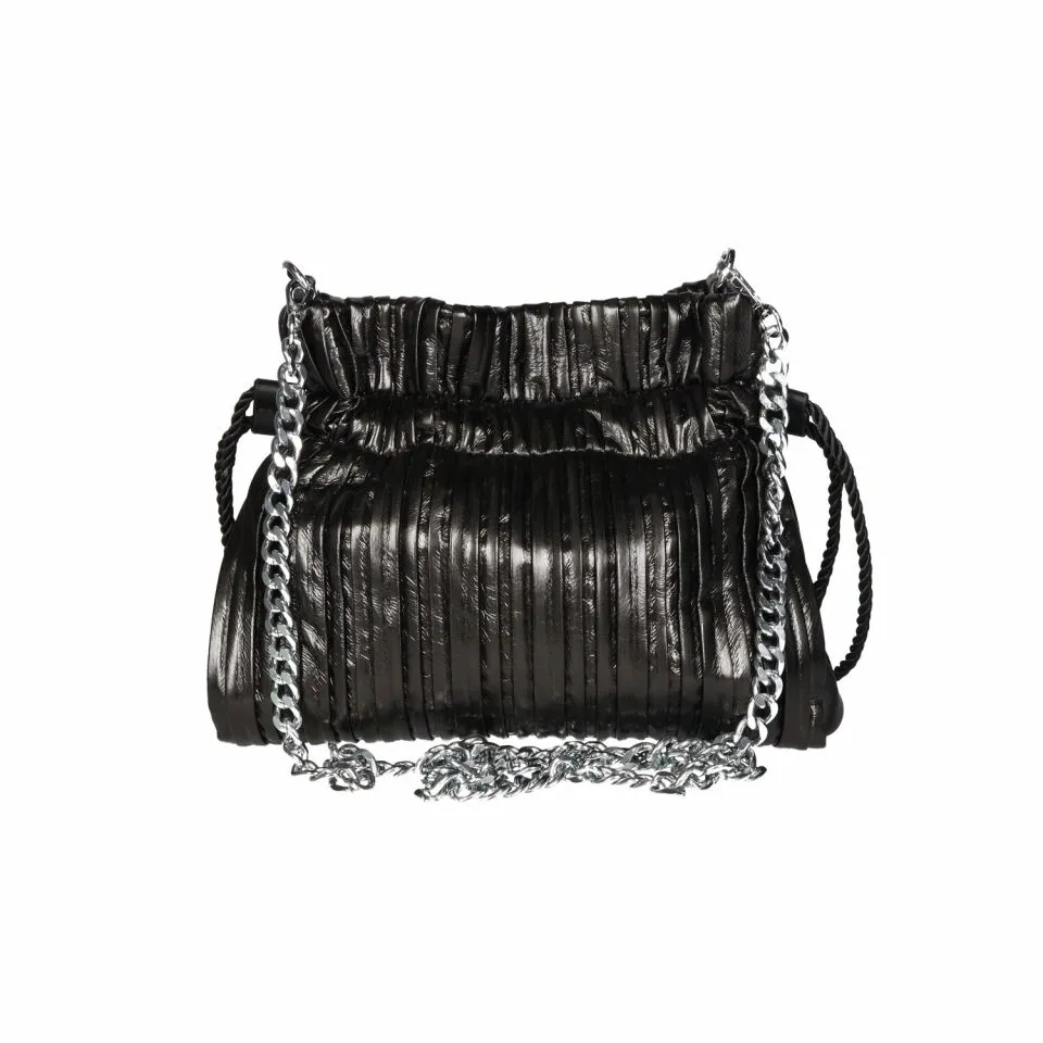 Bolso Plano Negro Metalizado Plisado Asa Cadena