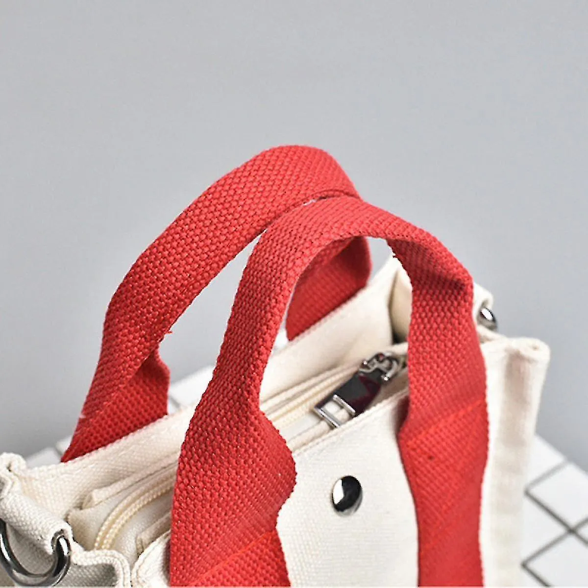 Bolso rojo y blanco para mujeres's Nuevo bolso cuadrado de lona de doble propósito Versión coreana Color de contraste Bolso 