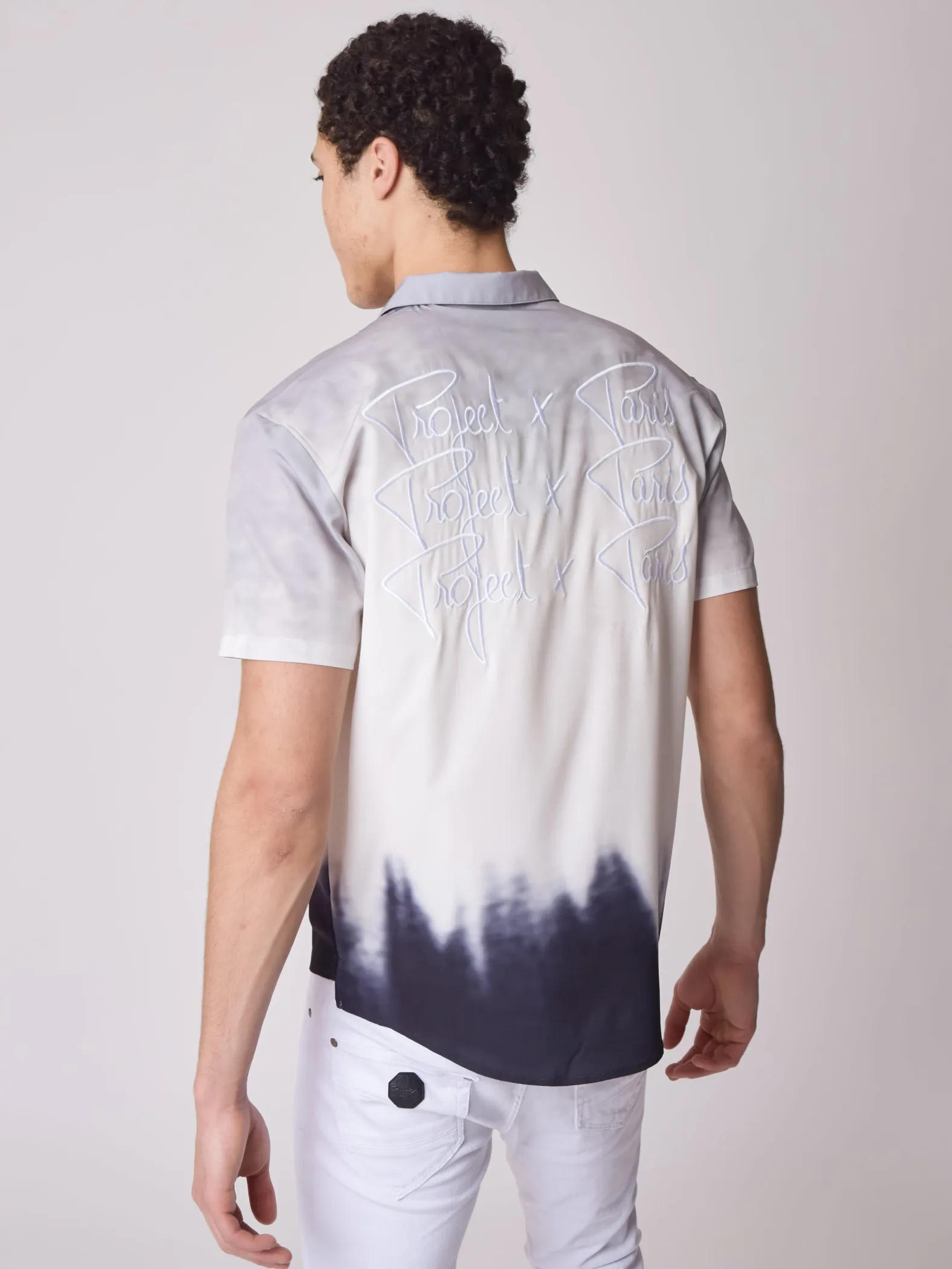 Camisa con triple logotipo