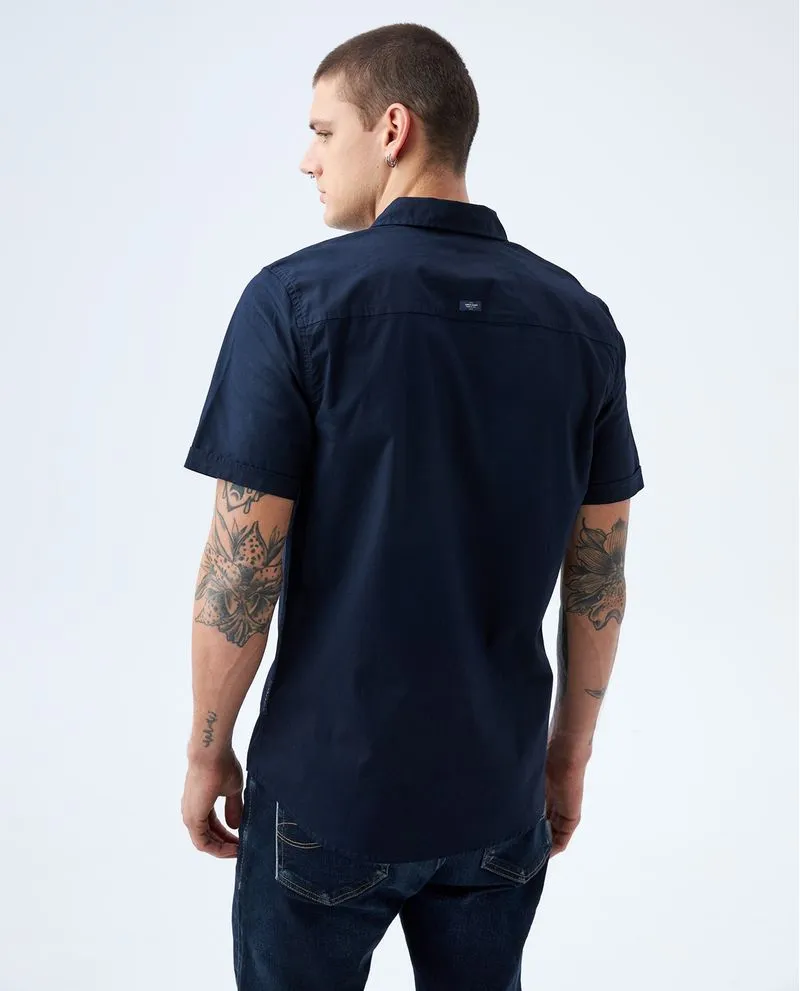 Camisa cuello clásico para hombre