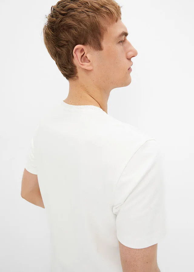 Camiseta con bordado calado en el cuello y de algodón orgánico Blanco lana