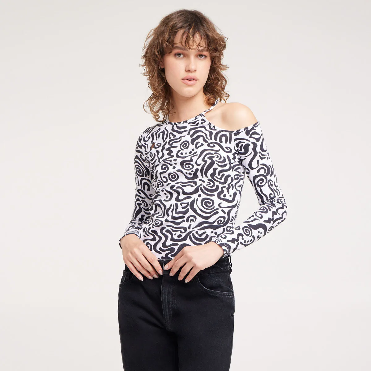 Camiseta Con Cut Outs