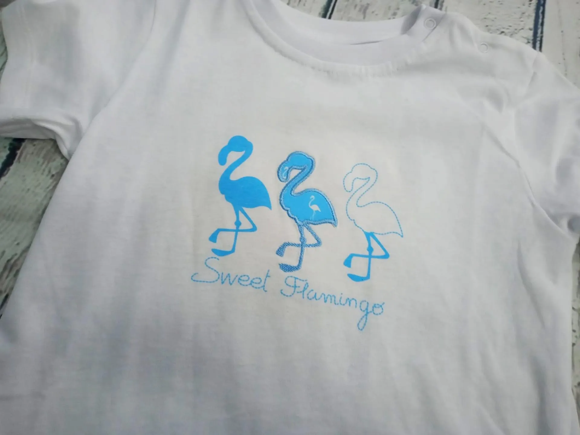 Conjunto de niño de camiseta con bañador 