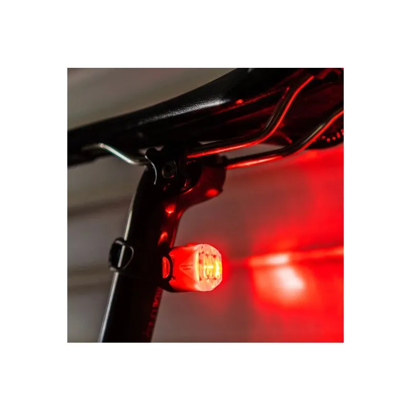 Luz para bicicleta (trasera) Lezyne FEMTO USB DRIVE REAR (BLACK)
