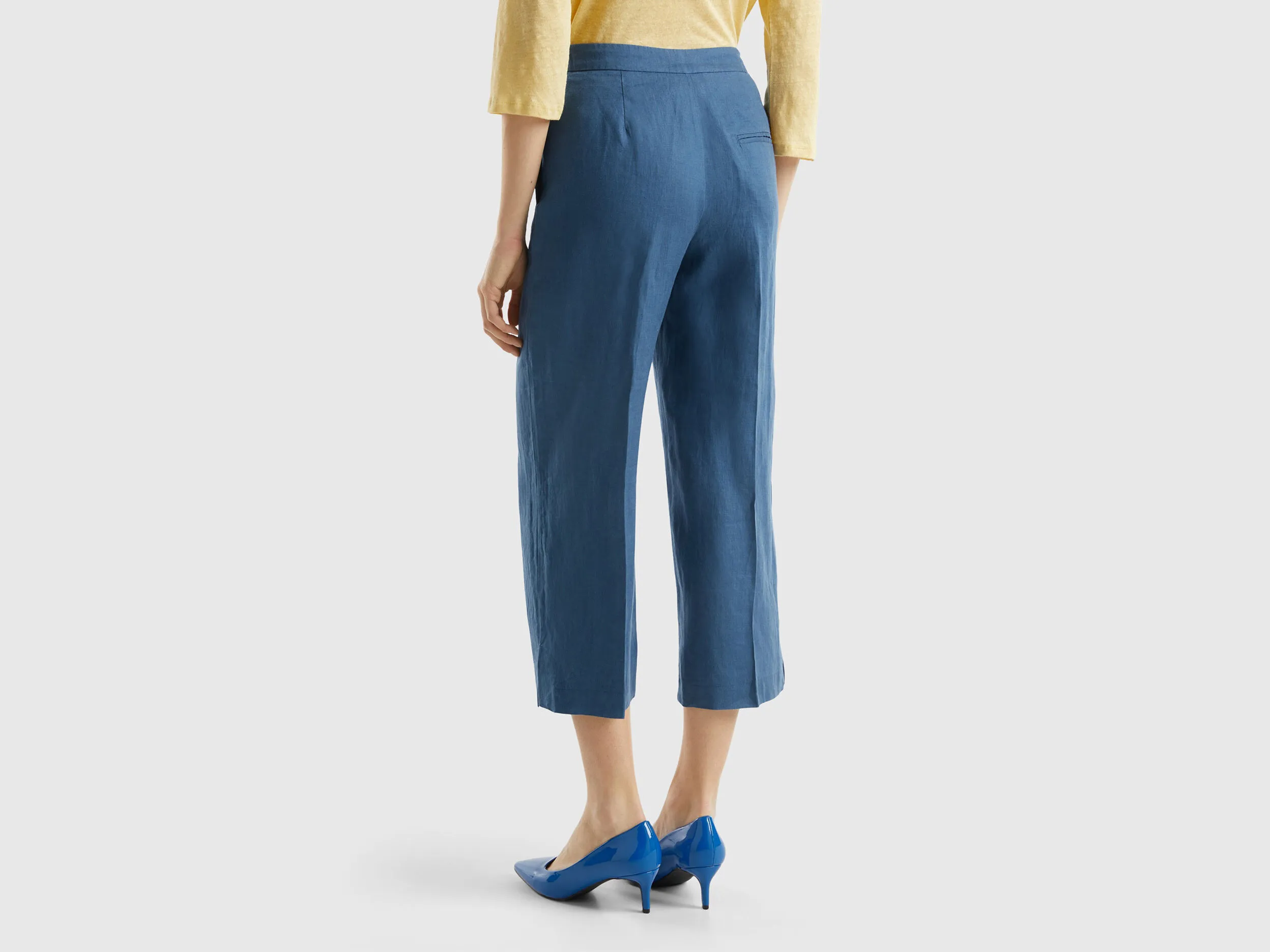 Pantalón corto de lino puro