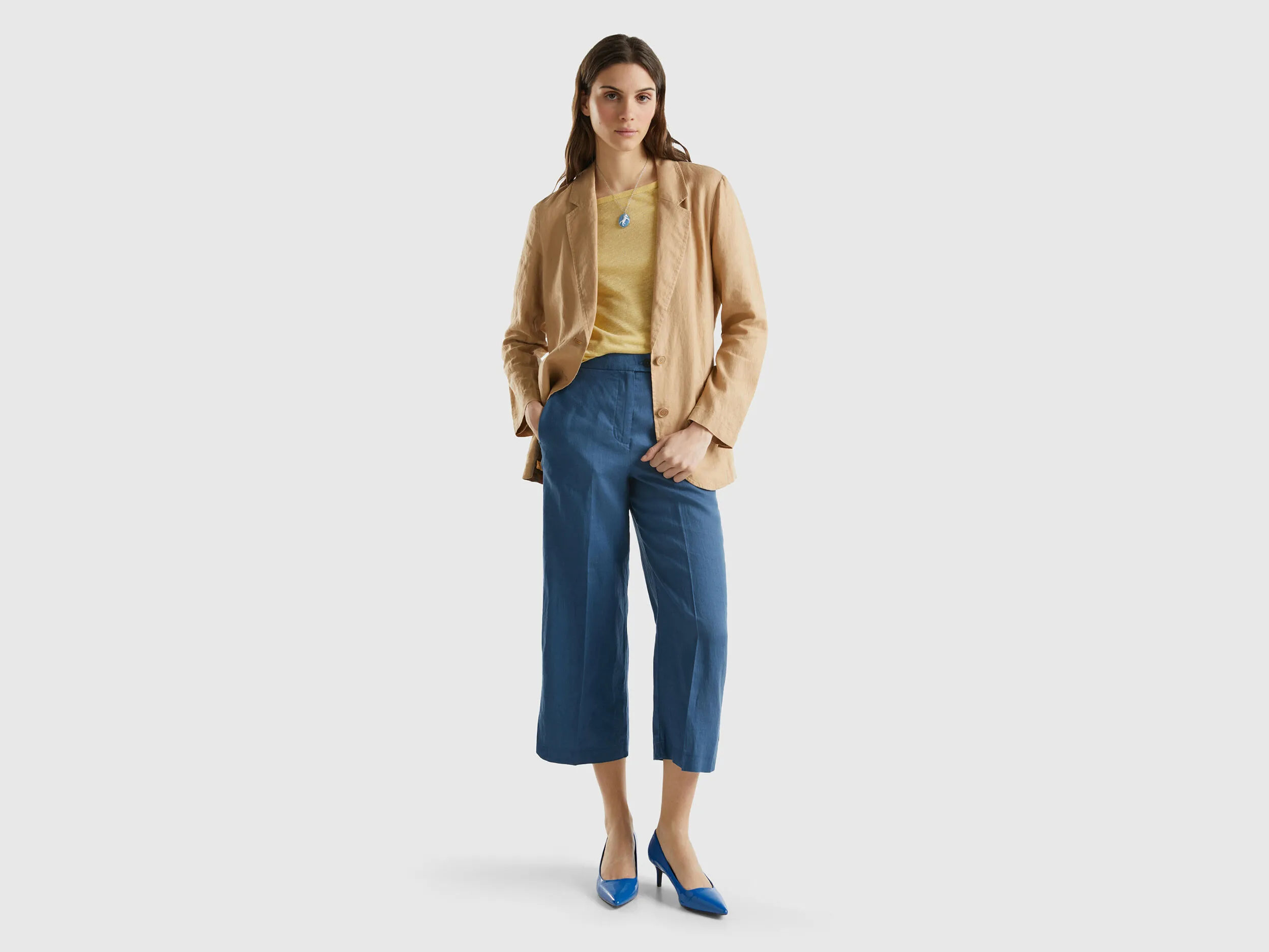 Pantalón corto de lino puro