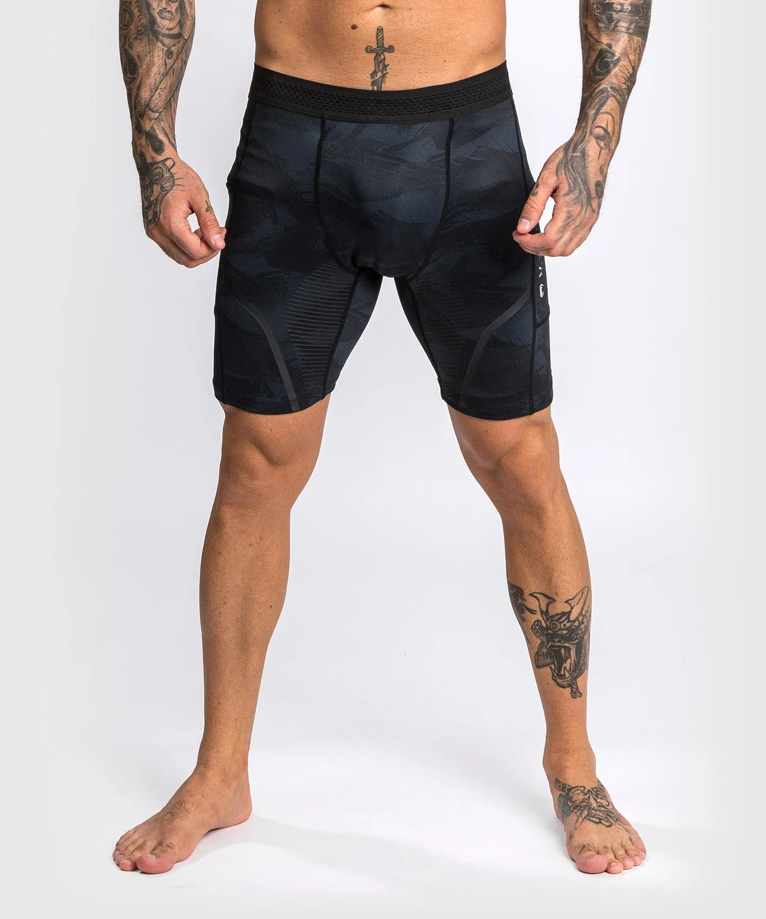PANTALONES CORTOS VALE TUDO VENUM ELECTRON 3.0  NEGRO