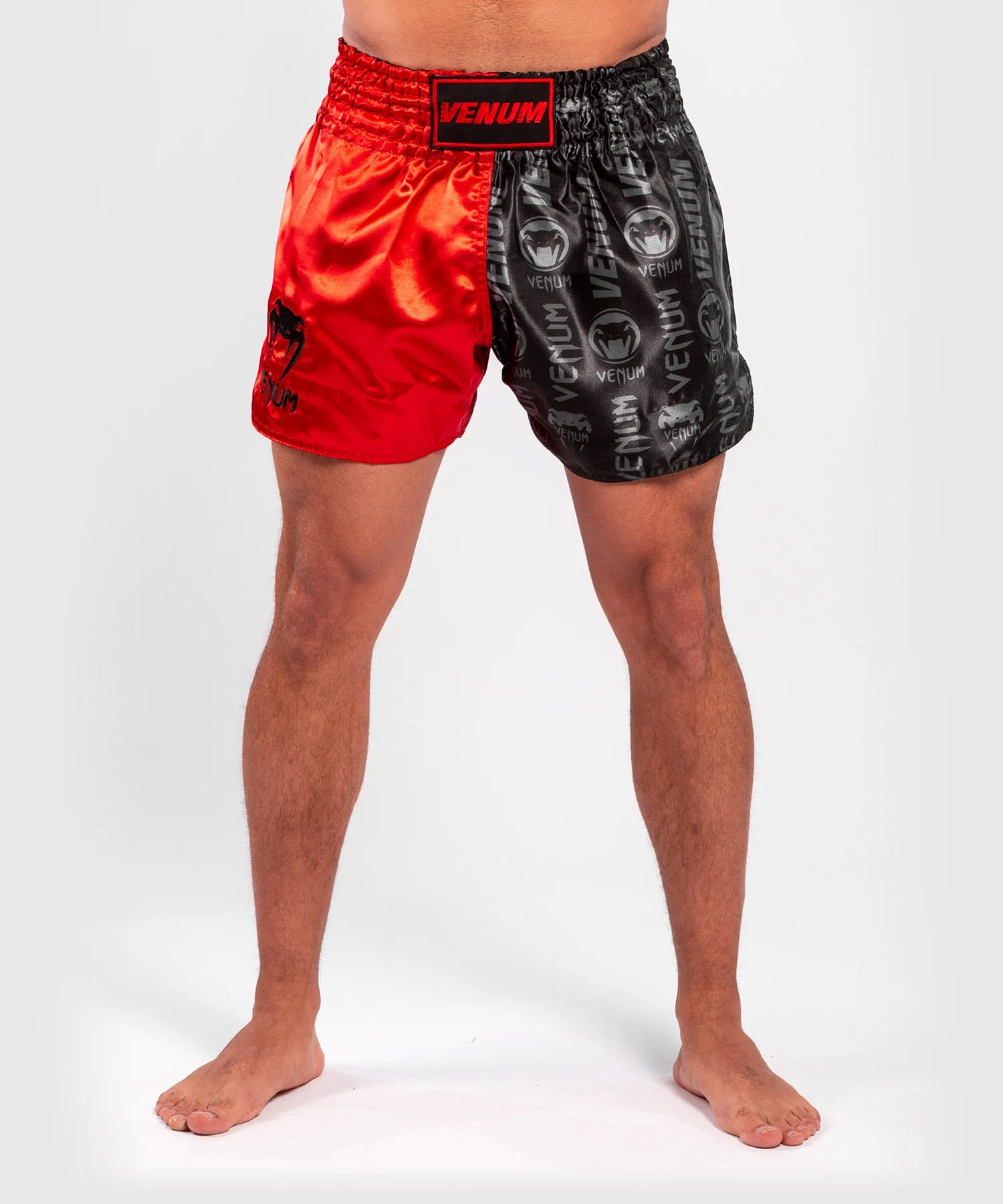 PANTALONES CORTOS VENUM LOGOS MUAY THAI  NEGRO/ROJO