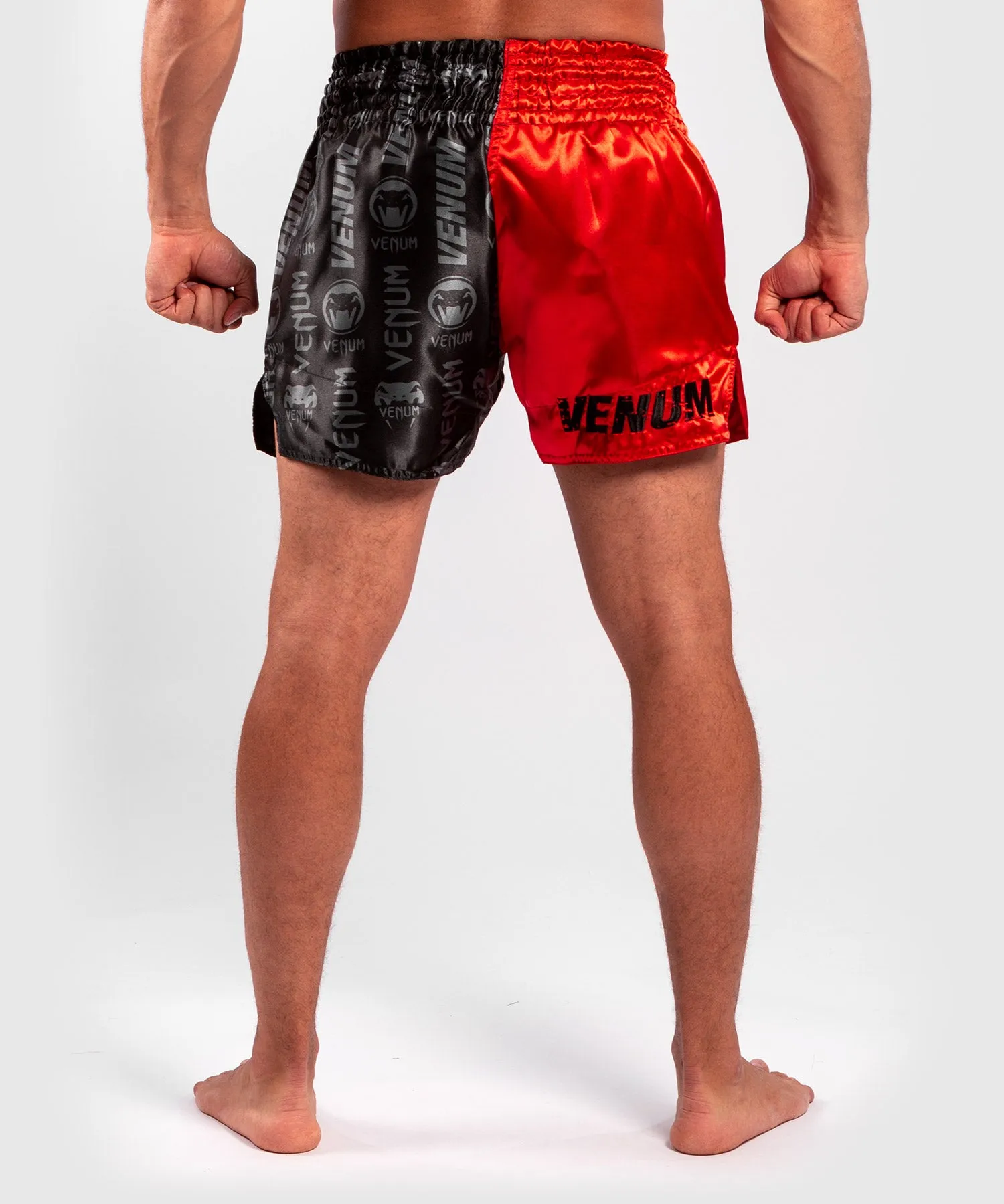 PANTALONES CORTOS VENUM LOGOS MUAY THAI  NEGRO/ROJO