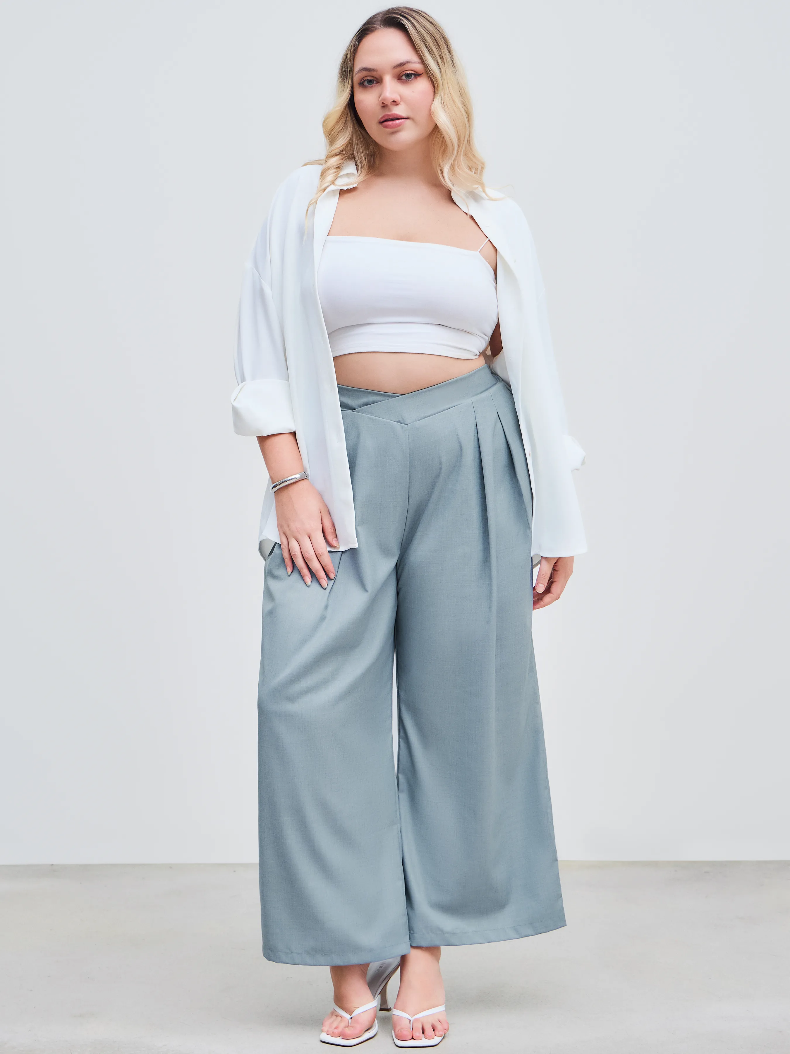 Pantalón Ancho Plisado con Bolsillos de Tiro Medio Curvy