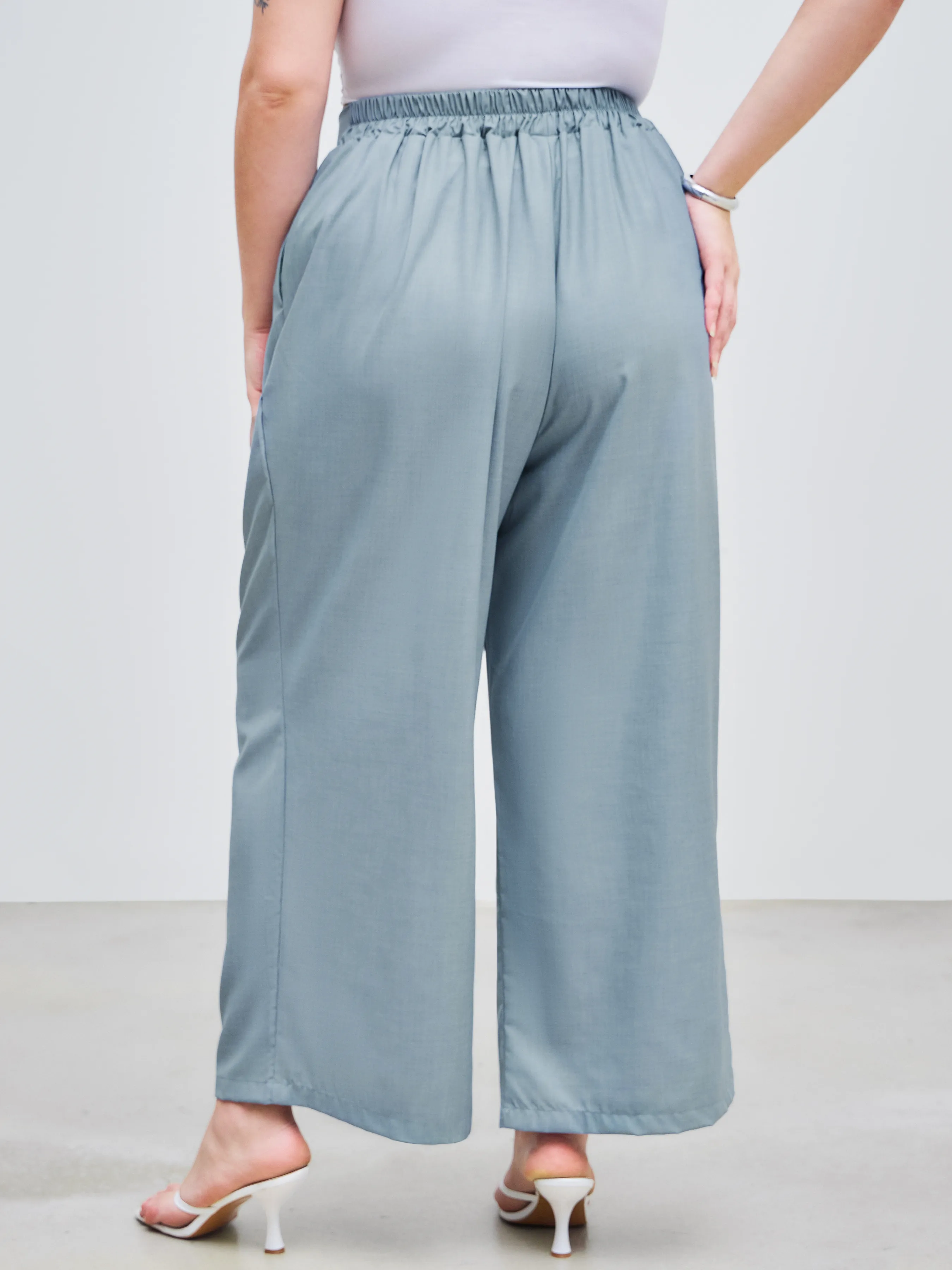 Pantalón Ancho Plisado con Bolsillos de Tiro Medio Curvy