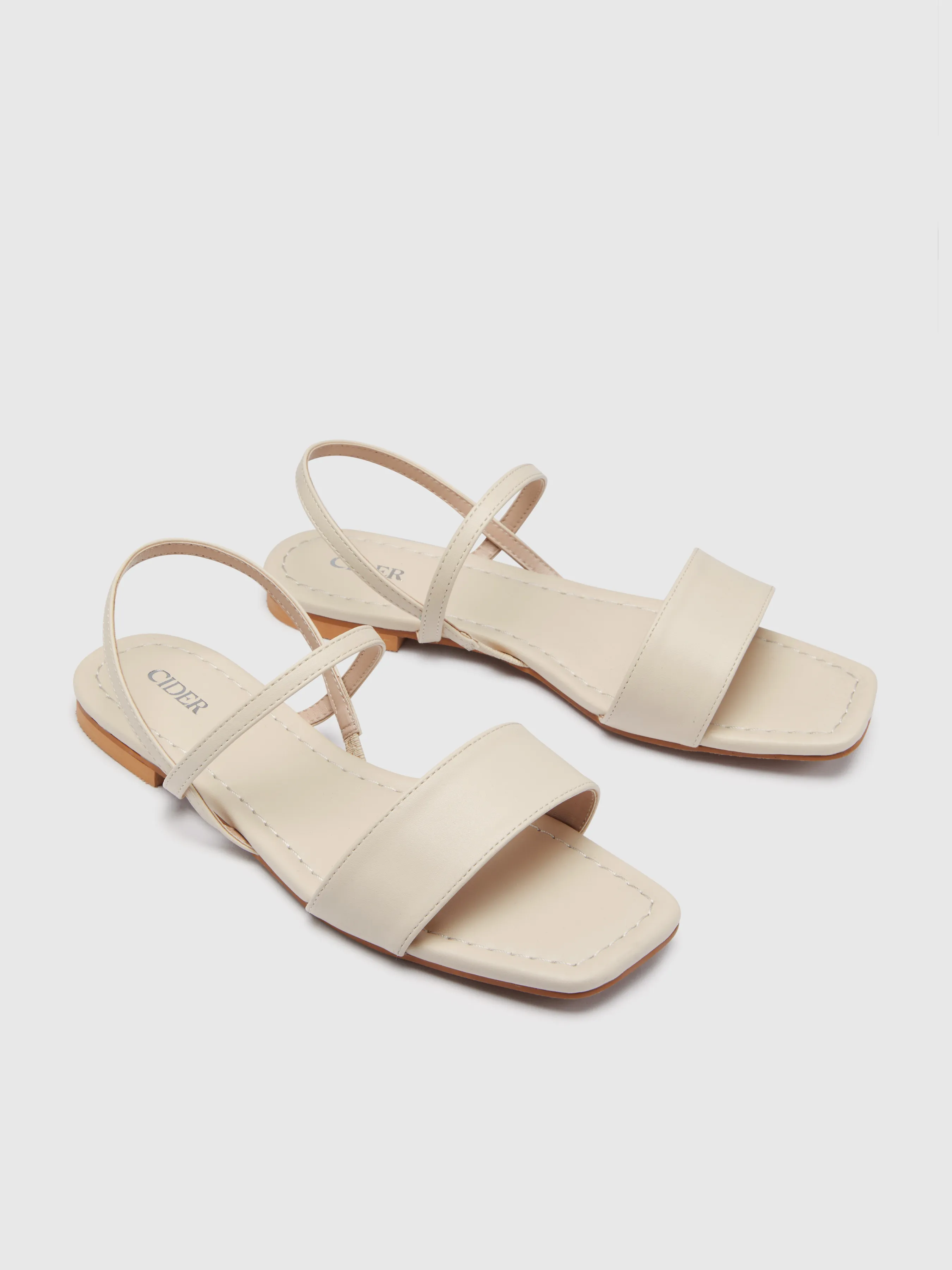 Sandalias con correa trasera