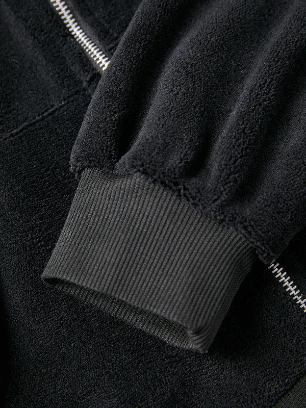 Sudadera con capucha corta con estampado de diamantes de imitación y letras