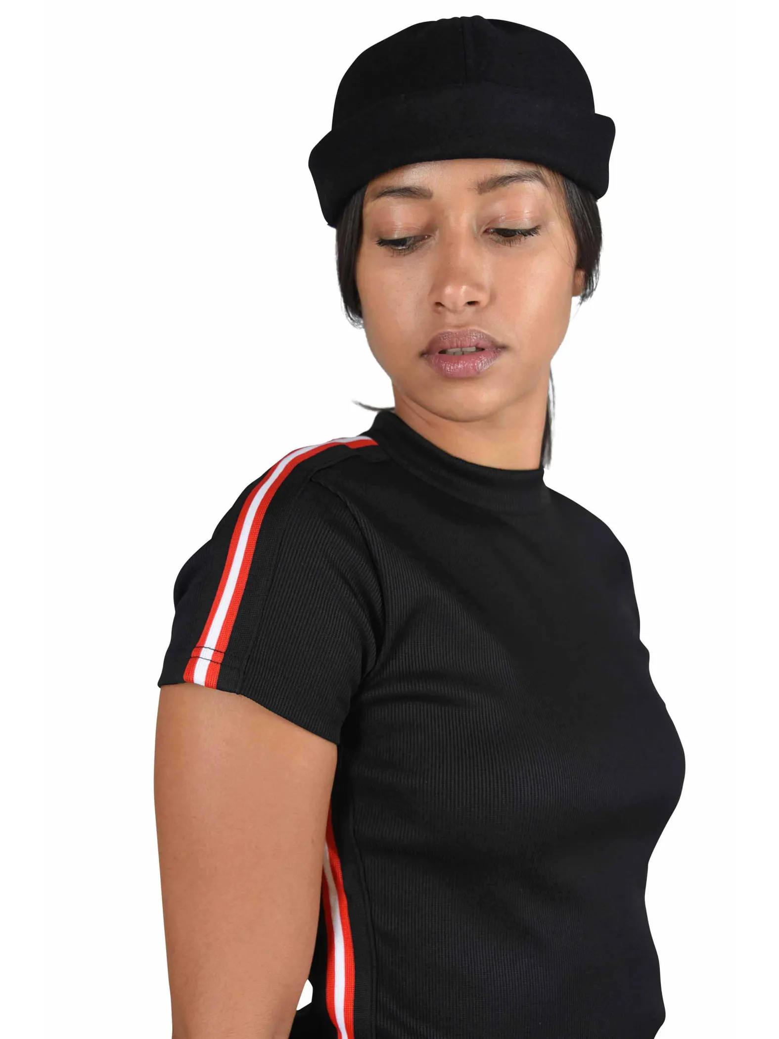 Vestido ajustado con ribetes en mangas y laterales