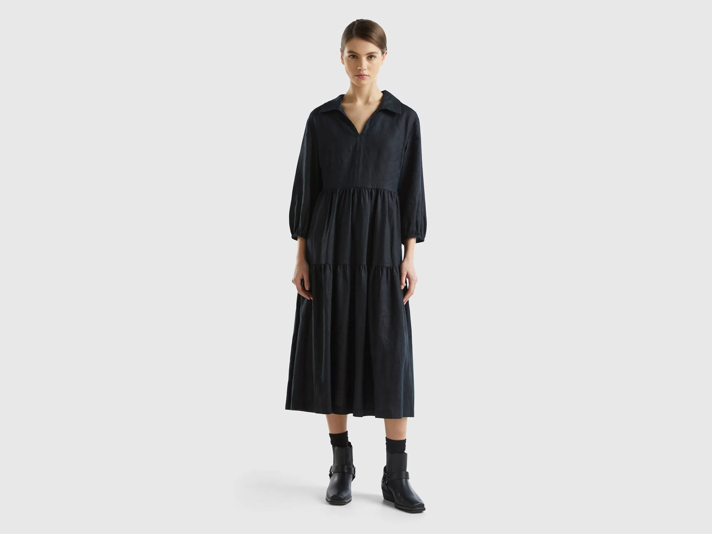 Vestido con volantes de lino puro
