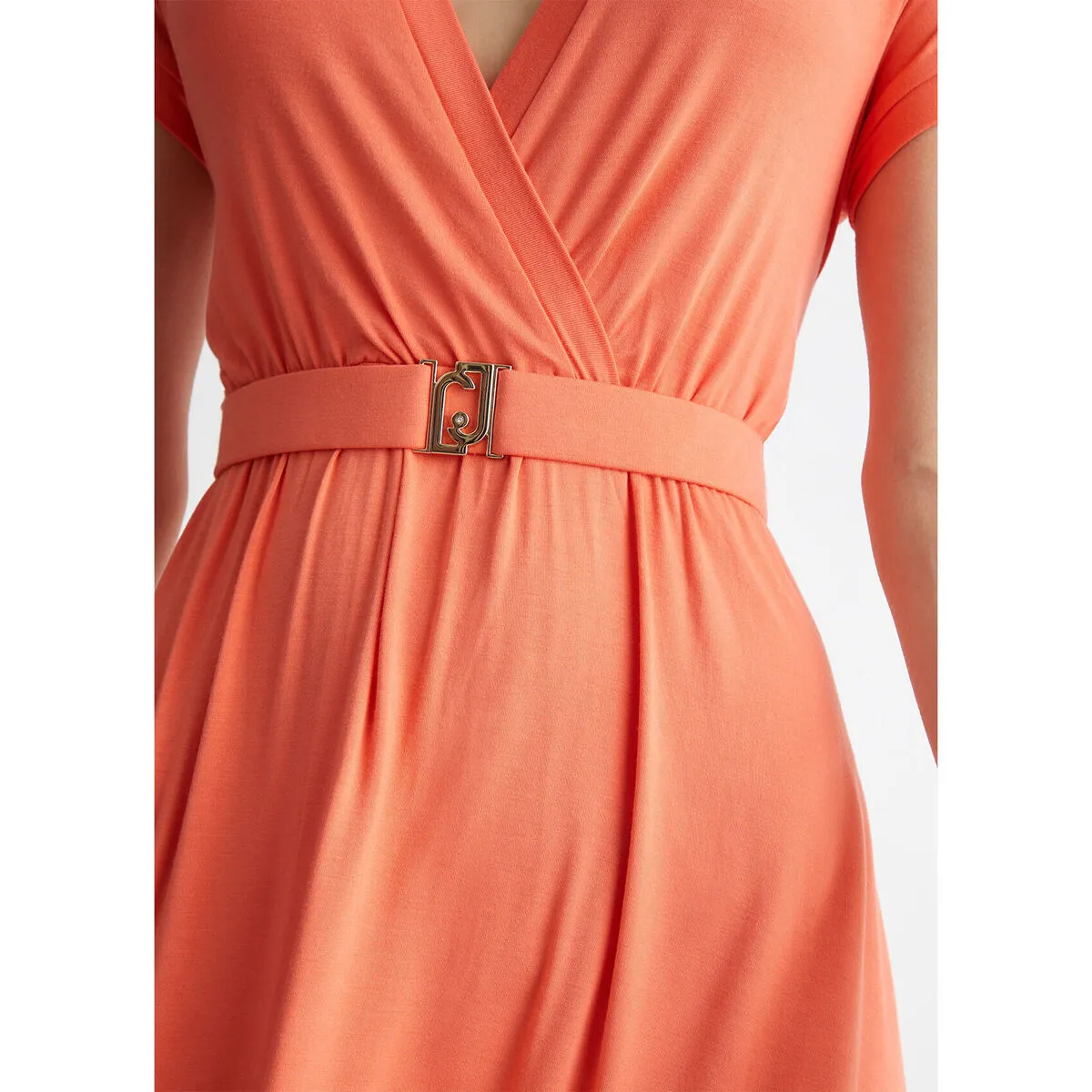 Vestido corto con logotipo