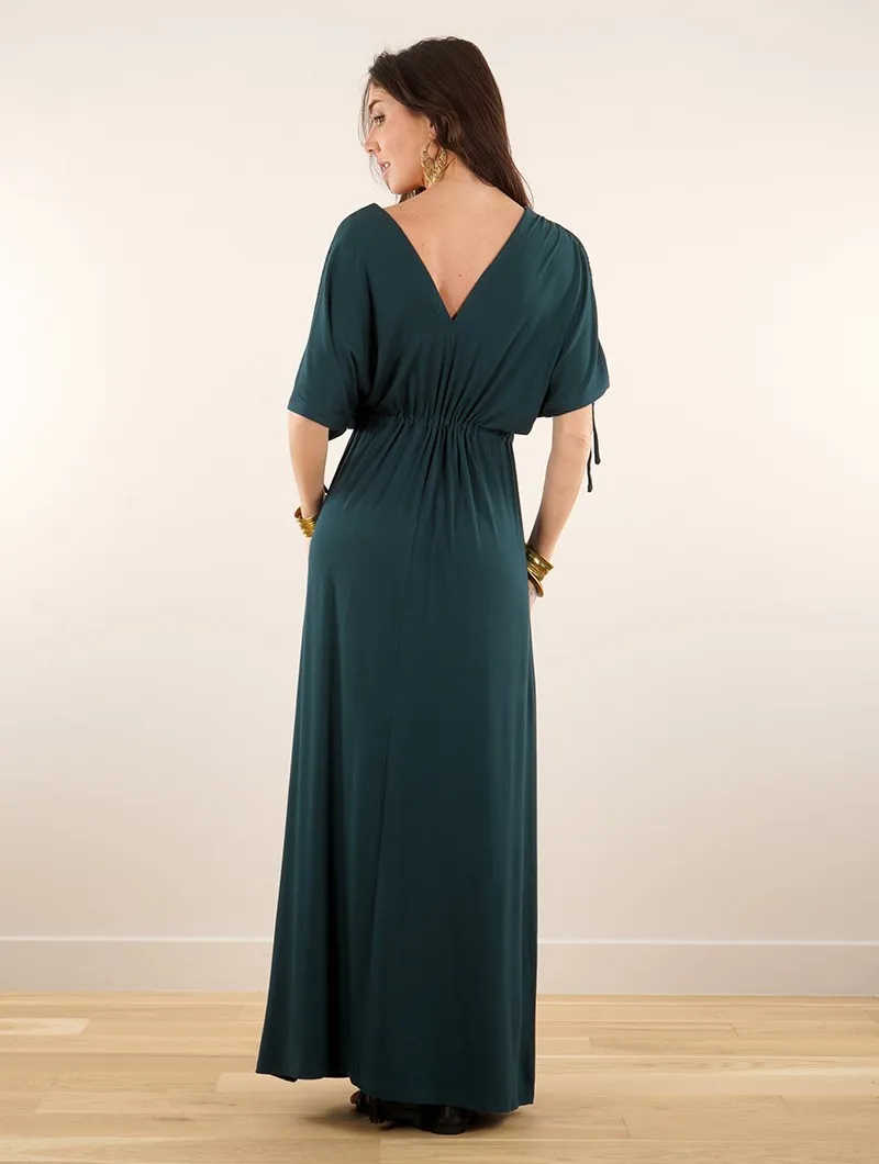 Vestido largo con mangas cortas caladas 