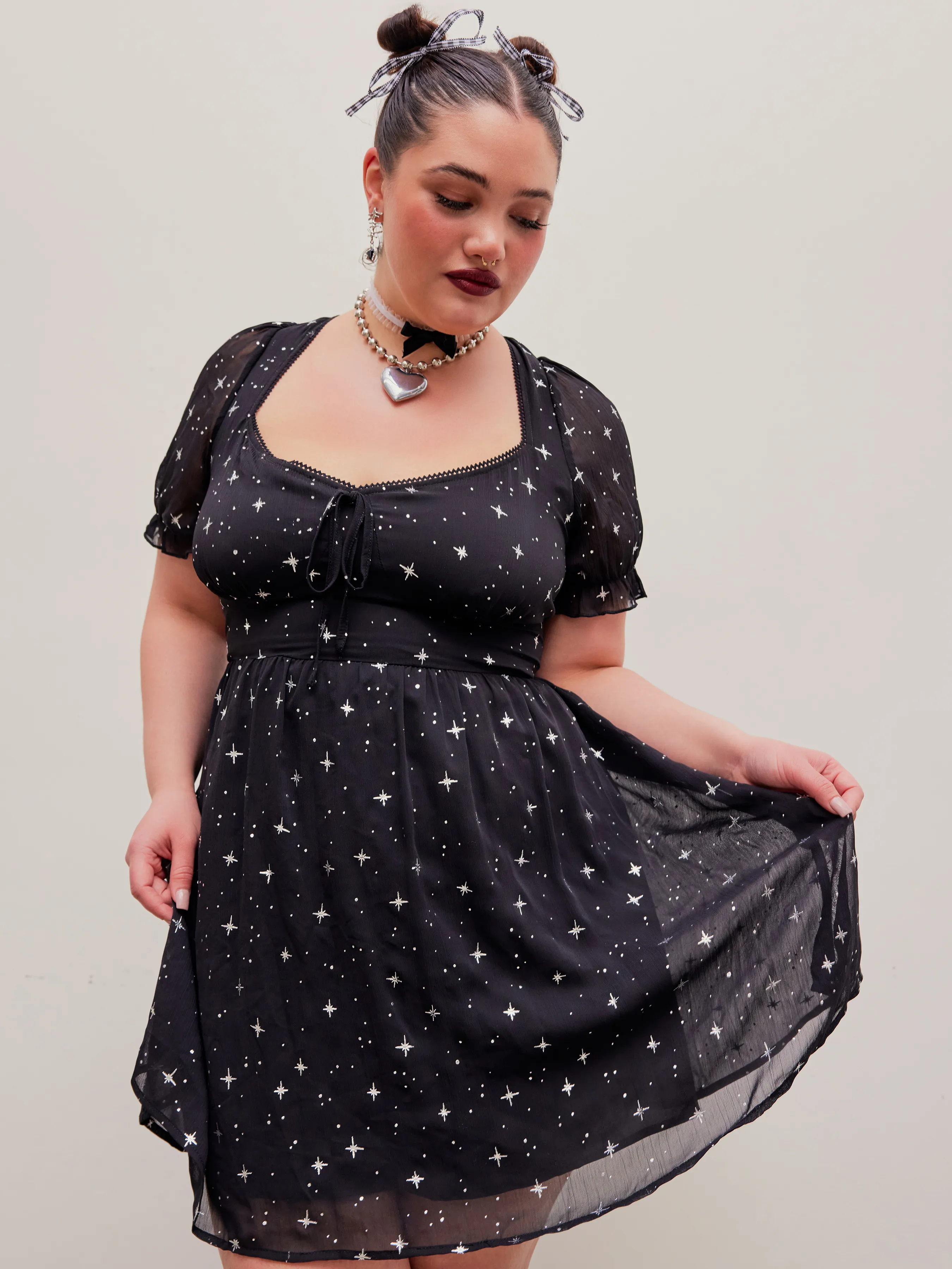 Vestido Midi con Volantes y Estampado de Copos de Nieve Curvy