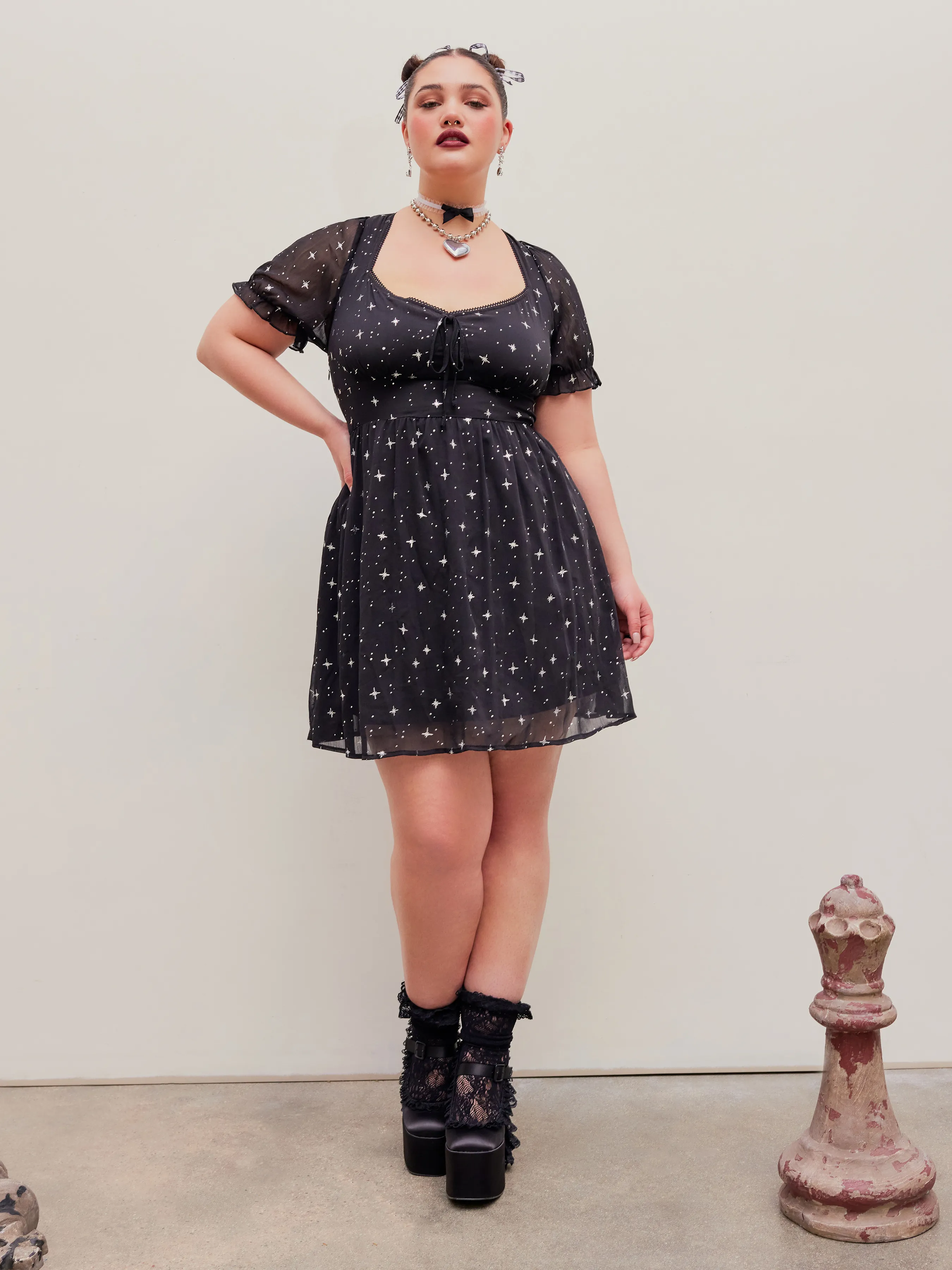 Vestido Midi con Volantes y Estampado de Copos de Nieve Curvy