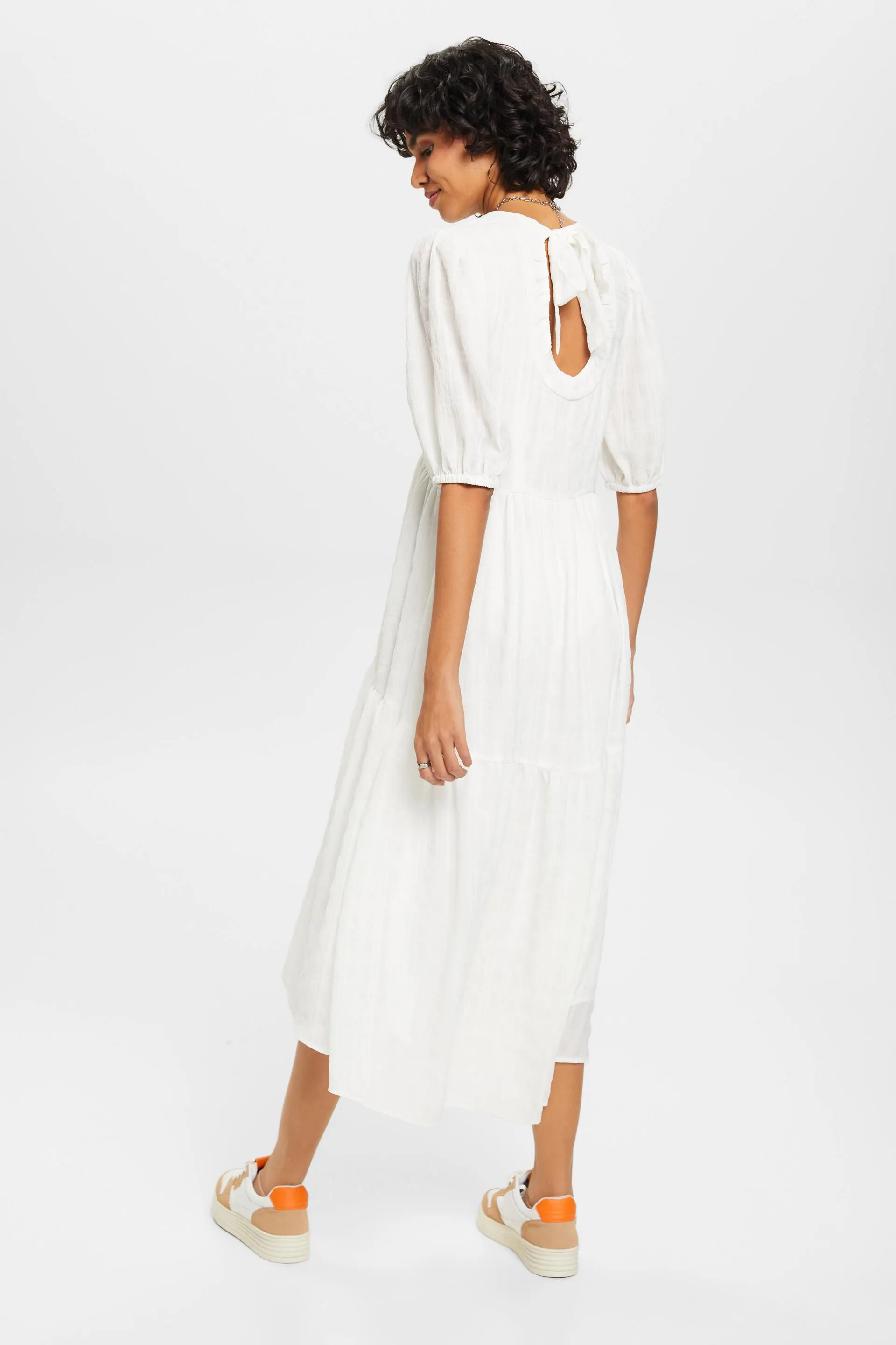Vestido midi ligero con mangas globo