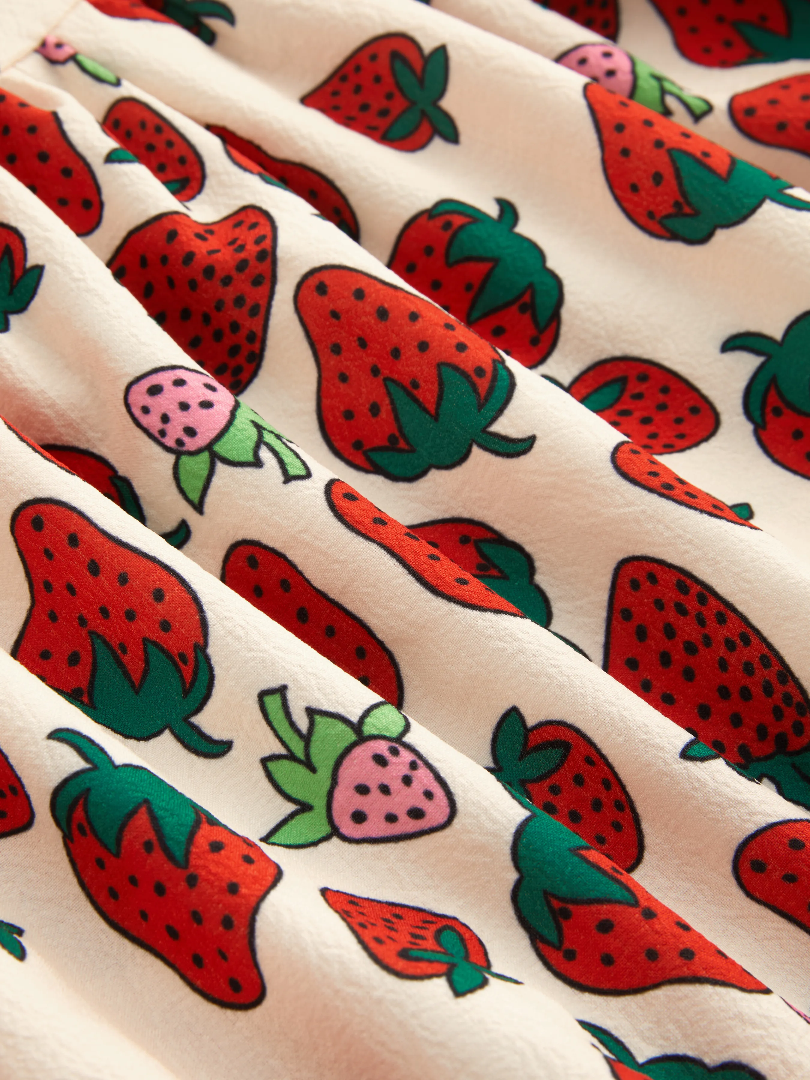 Vestido Mini Tejido con Gráfico de Fresa y Volantes Anudados Curvy