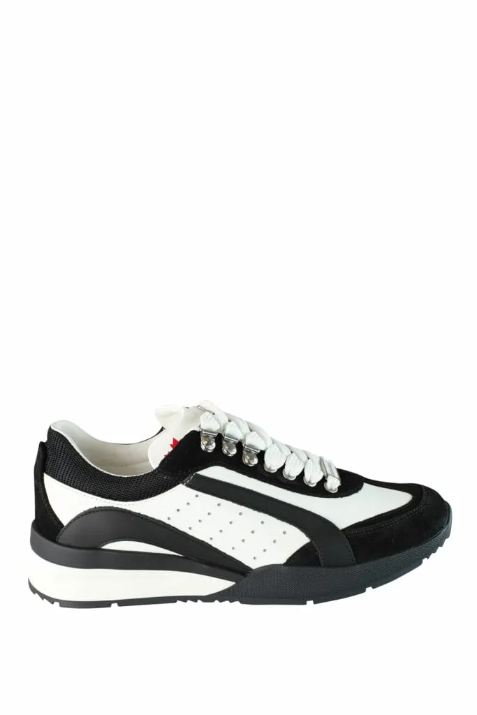 Zapatillas bicolor blancas y negras 