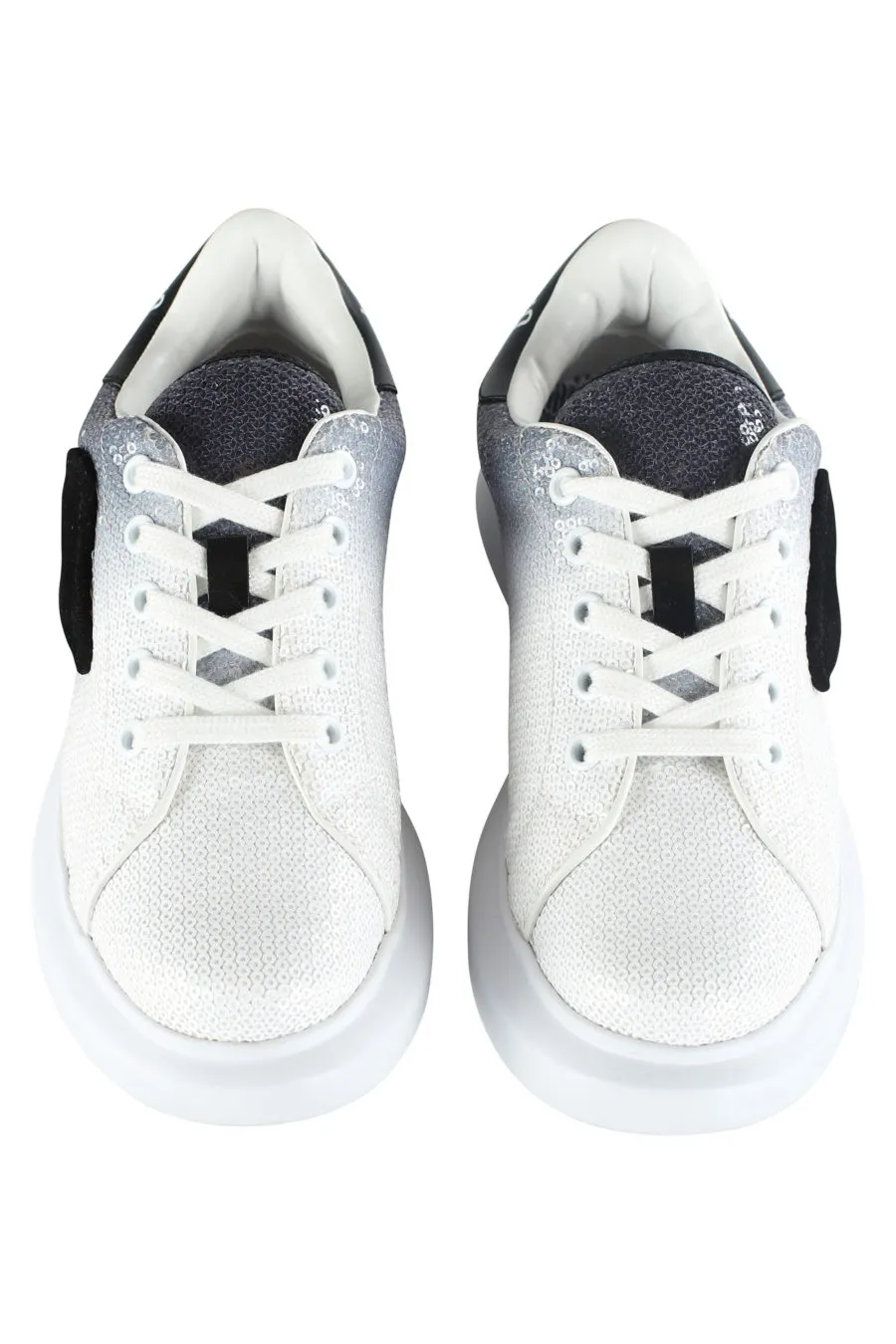 Zapatillas blancas con degrade negro y lentejuelas