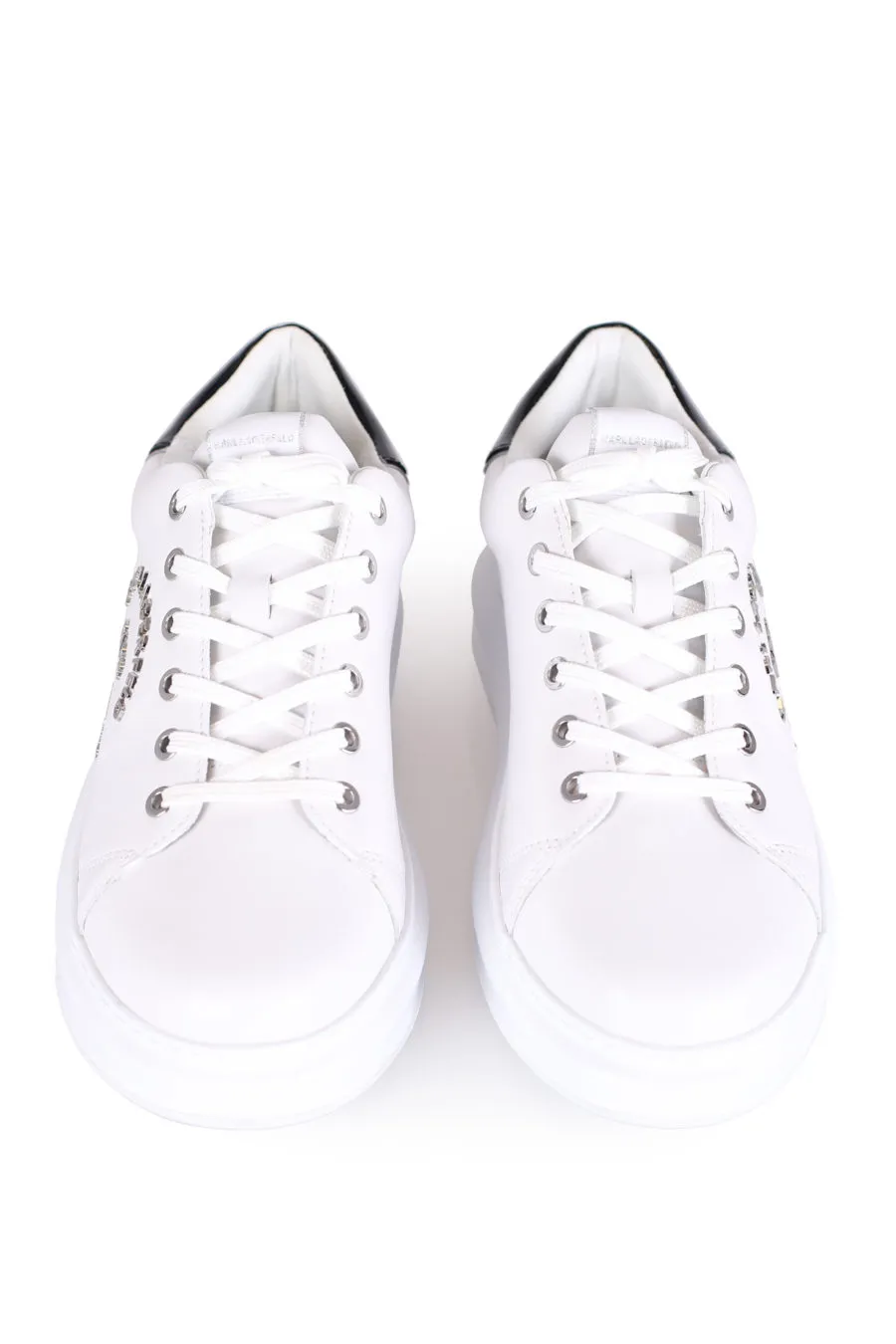 Zapatillas blancas con logotipo 